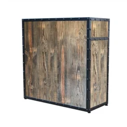 Friseurempfang im Industriestil aus Holz und Metall