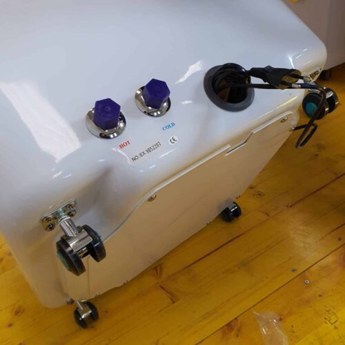 Pedikürebad für Schönheitstherapeuten mit Hydromassage, Farbtherapie, Fußdusche – Bild 12